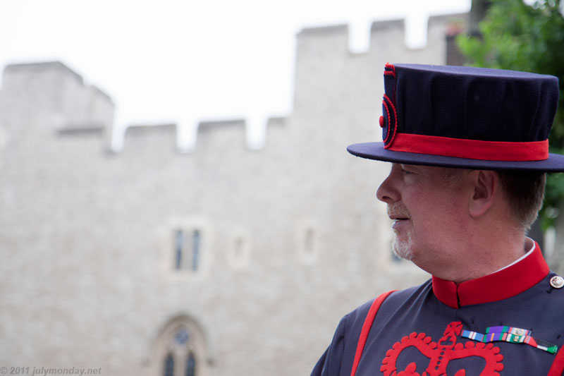 The Yeoman Warder on tour, Tower of London